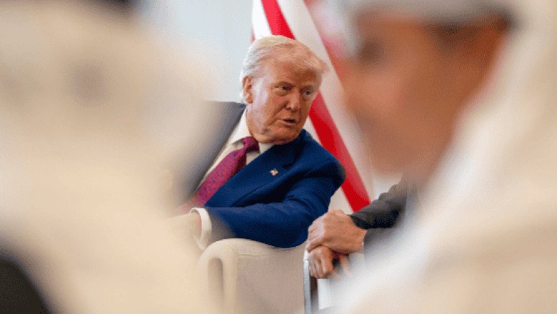 Trump afirma que la ciudadanía por nacimiento no fue "pensada" para migrantes