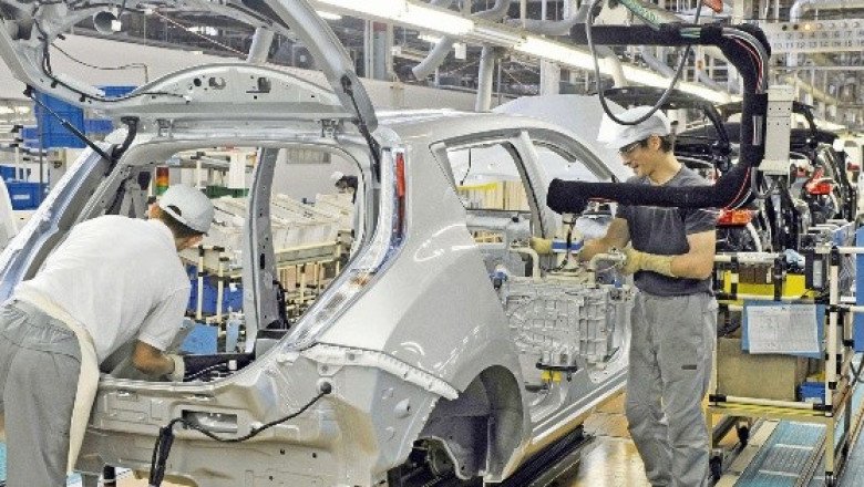 EU aplica descuentos arancelarios en autopartes y autos mexicanos