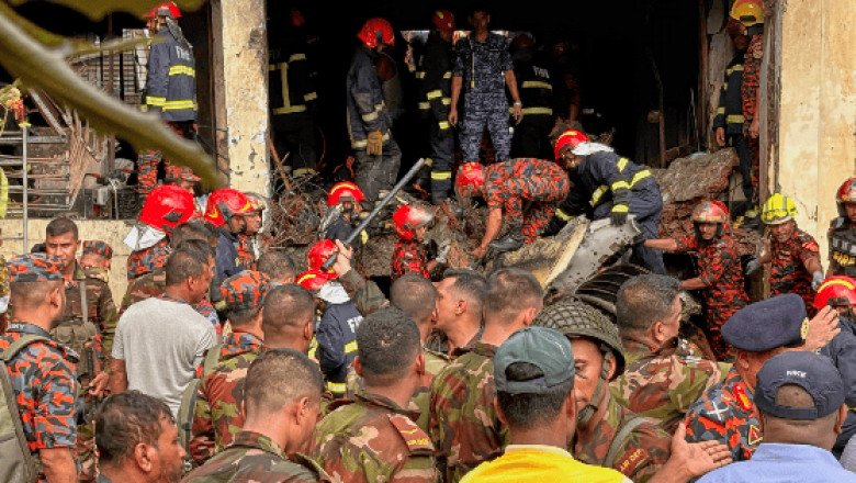 Avión se estrella en escuela de Bangladesh; reportan al menos 18 muertos
