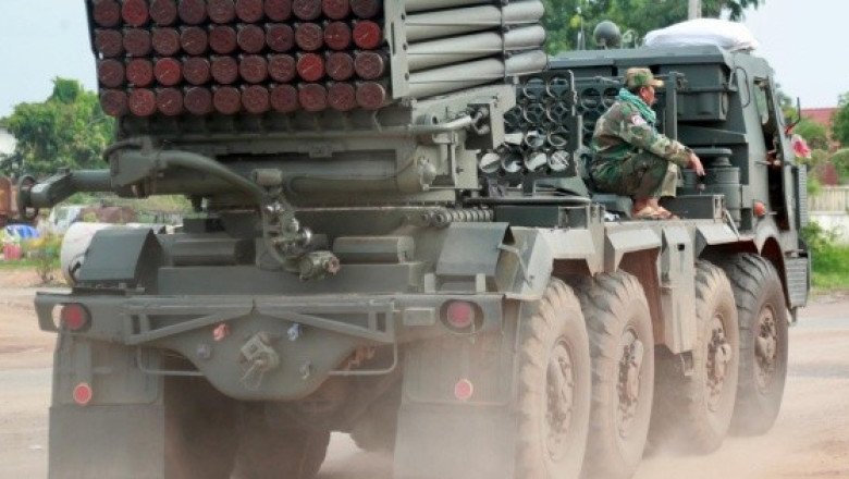 Tailandia evacúa a más de 100 mil personas ante enfrentamientos con Camboya