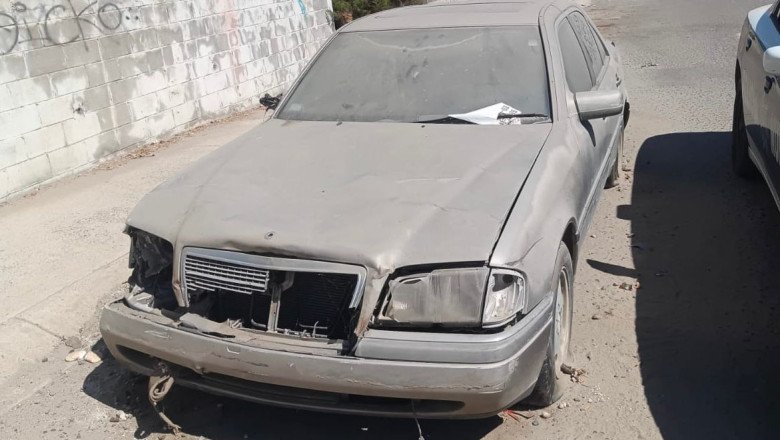Inicia retiro de vehículos abandonados en vía pública
