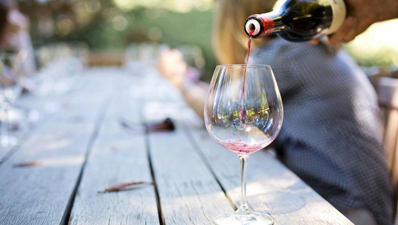 ¿Un buen vino debe costar un riñón? Descubre cómo disfrutar de grandes vinos sin arruinarte