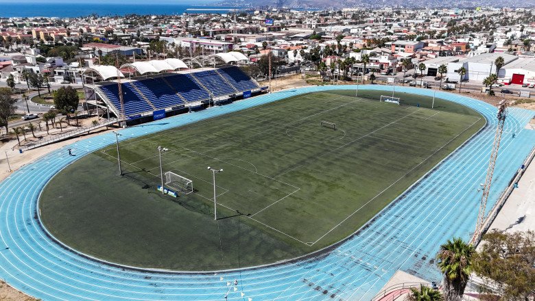 Anuncia gobierno de Claudia Agatón trabajos de iluminación en estadio de Valle Dorado