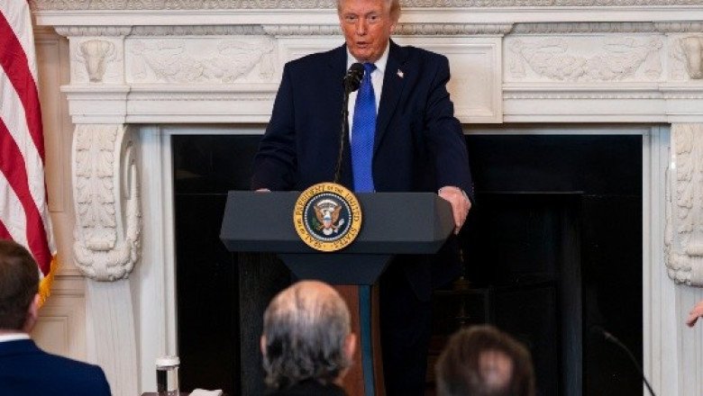 Trump admite que evalúa una acción militar limitada contra Irán