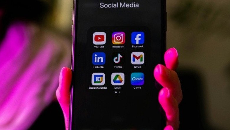 Grecia prohibirá las redes sociales a menores de 15 años