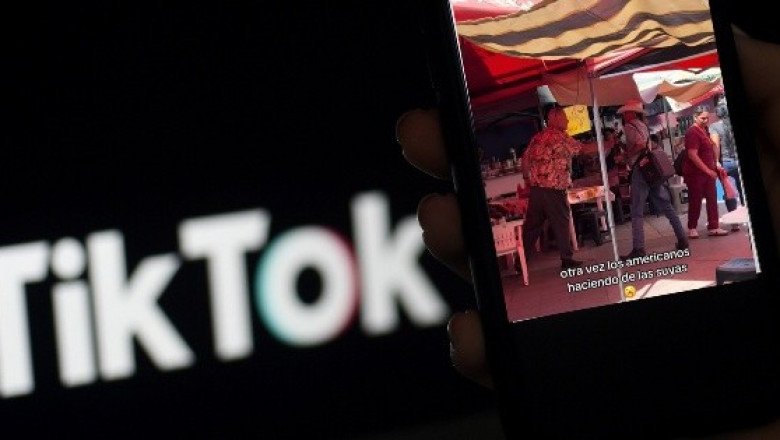 Extranjero confronta a músico en un tianguis de Tepic (VIDEO)