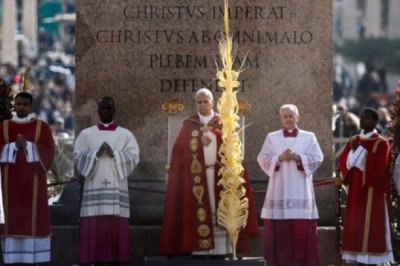 Papa León XIV llama a la paz en su primer Domingo de Ramos