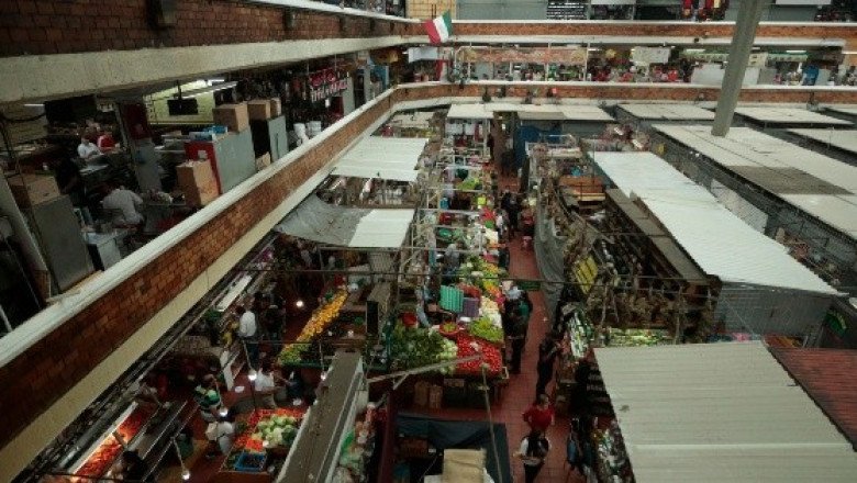 ¿Dónde se encuentra el Mercado San Juan de Dios?