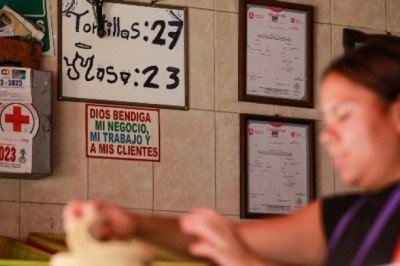 Vendedores tratan de no aumentar el precio de la tortilla en Chihuahua