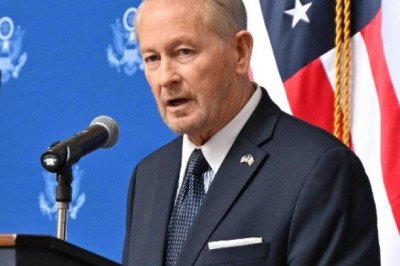 Tras dichos del embajador Johnson, Sheinbaum no descarta llamada con Trump