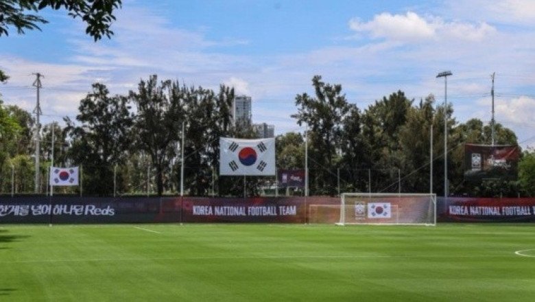 Kim Seung-gyu elogia las instalaciones de Verde Valle y destaca la calidad del césped