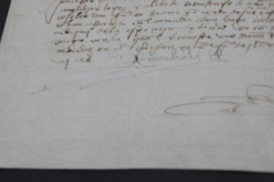 México recupera documento firmado por Hernán Cortés robado hace 30 años