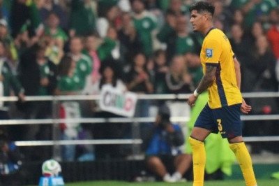 ¿Por qué FIFA decidió castigar a jugadores que se cubren la boca? Esta es la razón detrás de la nueva norma