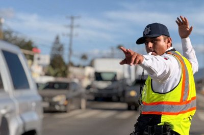 Informa Gobierno de Ensenada sobre operativo vial por retiro de maquinaria pesada