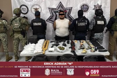 Cae “El pepón” con armas, drogas y equipo táctico