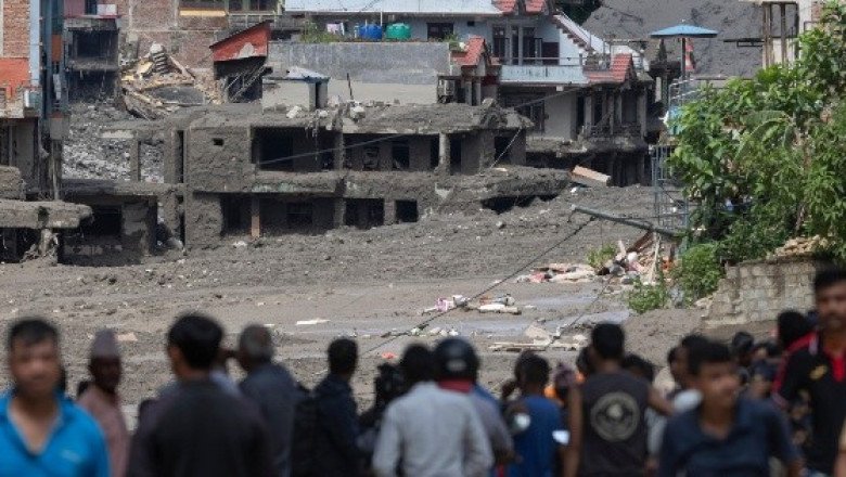 No se reportan mexicanos afectados por riada en Nepal: SRE