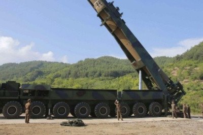 Corea del Norte lanza misiles balísticos tras ejercicios militares de sus rivales