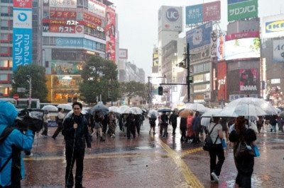 Japón ordena evacuar a casi dos millones de personas por el tifón “Dujuan”