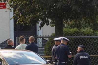 Estudiante de 19 años ataca escuela en Polonia; deja ocho personas heridas