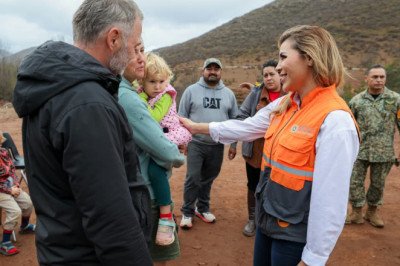 Rescatan a familias atrapadas por las lluvias en rancho Génesis