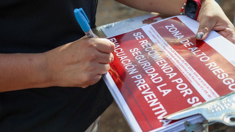 Etiqueta Protección Civil viviendas en Maneadero como parte de la evaluación de daños